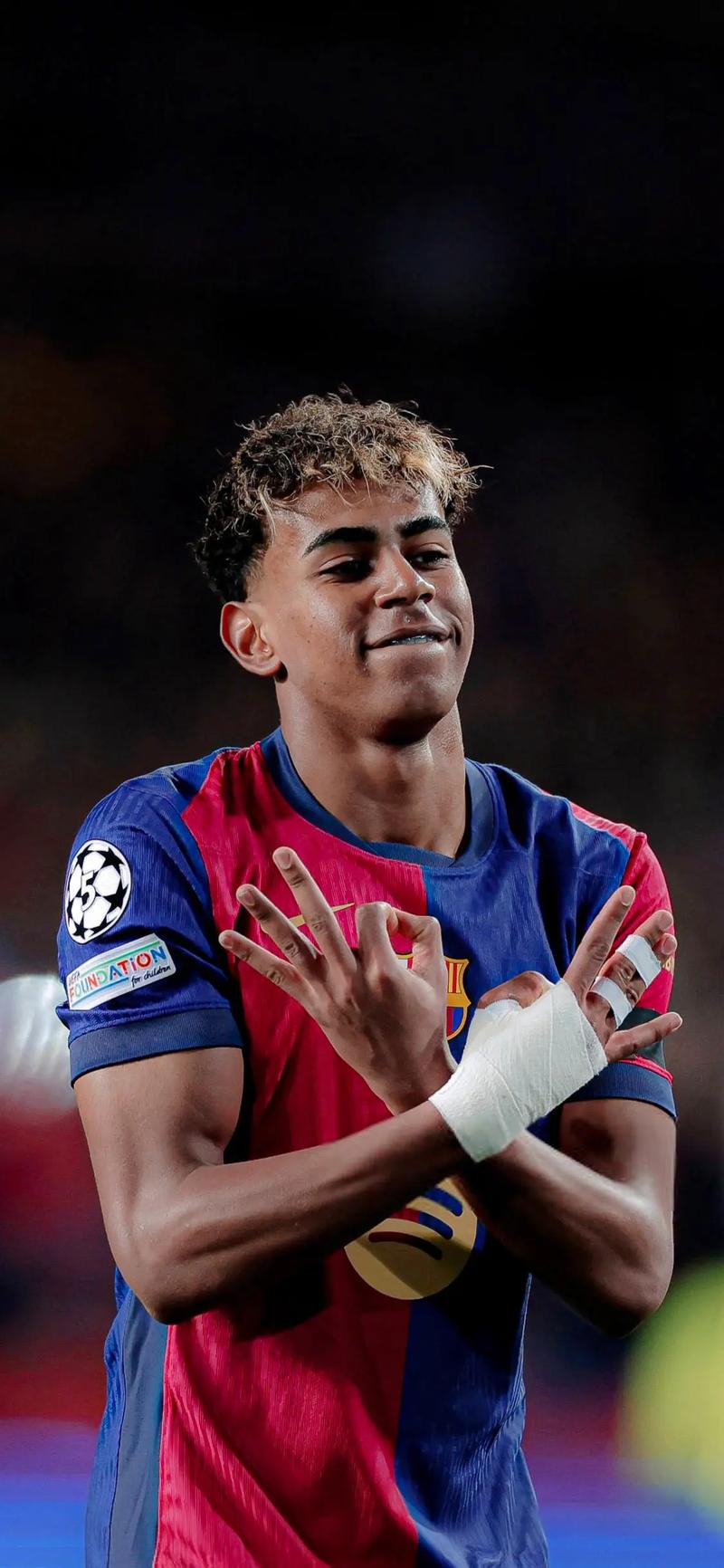 邮报：水晶宫将曼城边锋鲍伯视为冬窗的引援目标（邮报：水晶宫锁定曼城翼锋鲍伯，计划冬窗引进）