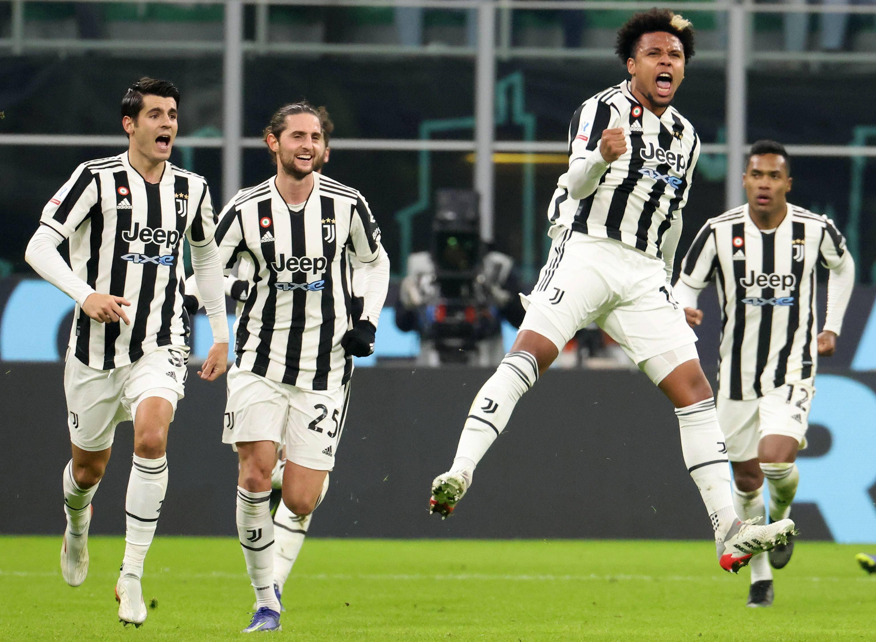 马卡：皇马没对阿隆索下最后通牒，对毕巴不是生死战