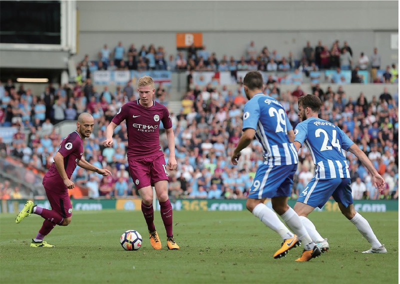 意甲最新动态：米兰锁定18岁新锋，国米仅落榜首一分