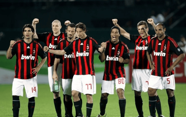 欧冠联赛淘汰赛精彩瞬间回顾（欧冠淘汰赛精彩瞬间集锦）