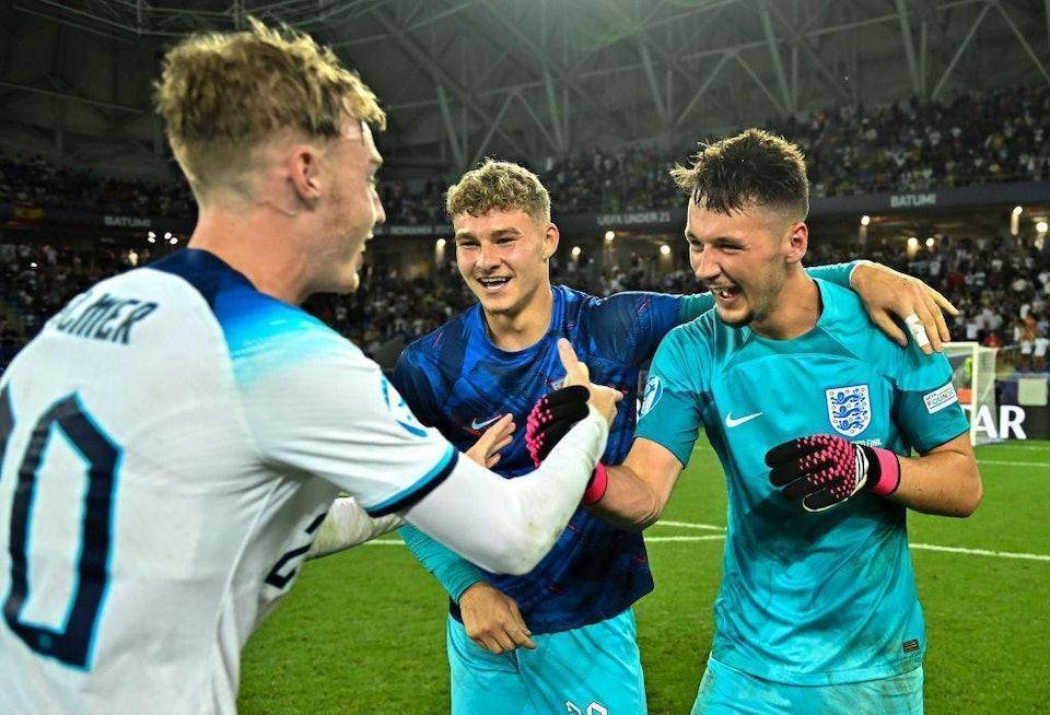 上场仅2分！拉文三分13中8爆砍42+6率队爆冷热火