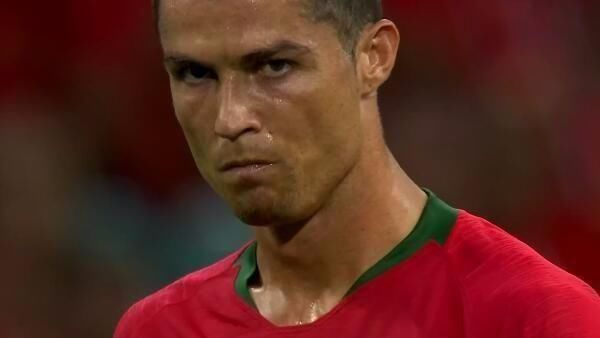 门将扑出关键点球，球迷热议