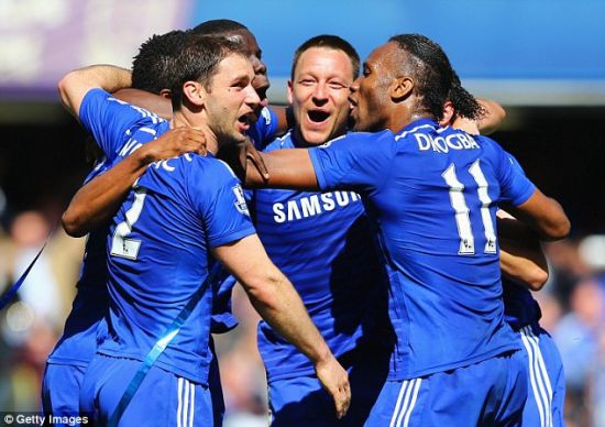 姆伯莫不想让曼联和喀麦隆起冲突，决定让二者商讨回国时间