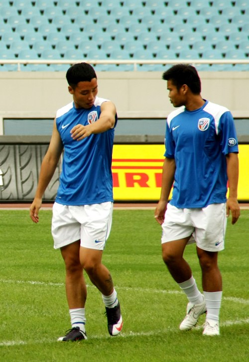 2025／26赛季英超：英联杯阿尔特塔接手采访确认热苏斯已准备好首发（2025／26英超前瞻：阿尔特塔称热苏斯已准备好在英联杯首发）