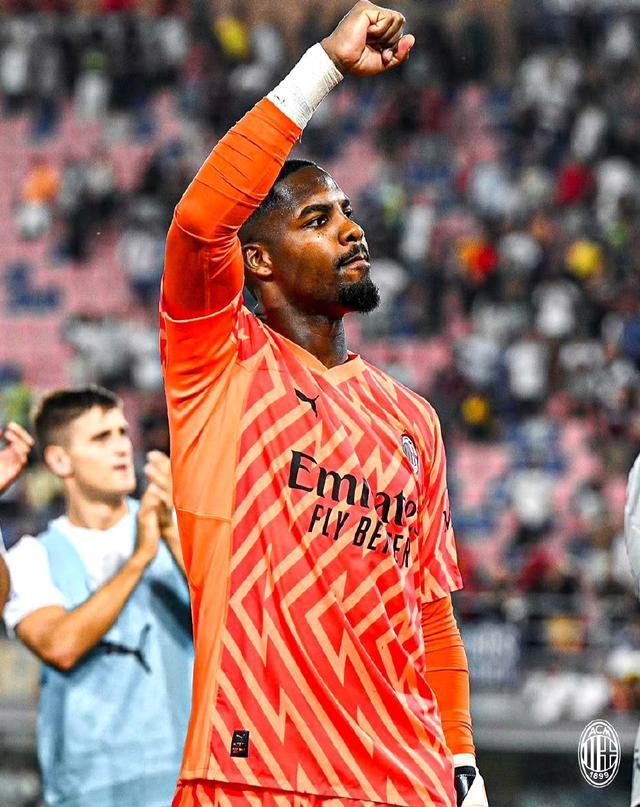 15岁迷你罗单刀破门，收获葡萄牙U16国家队处子球