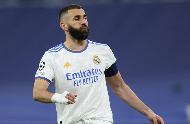 英超半场：哈兰德头槌破门，曼城暂1-0水晶宫（英超半场：哈兰德头球建功，曼城暂以1-0领先水晶宫）