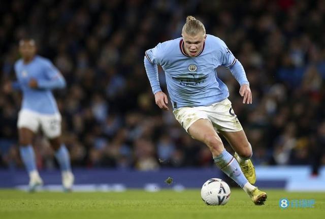 喜讯！新斯卢茨基已跟蓉城正式签约，德转官宣确认他下赛季会带队